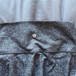 LULULEMON GRAY SPECKLED LEGGINGS
